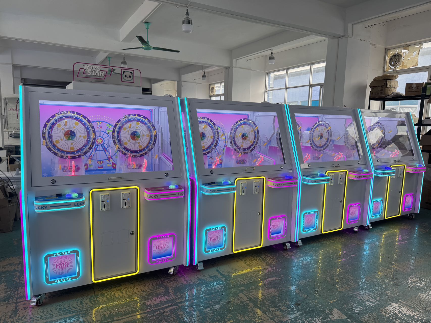 Token‑Supported Ferris Wheel Claw Machine, Eye‑catching Design for Event & Retail Store Promotion