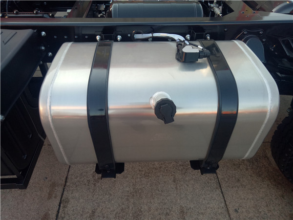 Green 10 Wheelers Heavy Duty Dump Truck With HW19710 Transmission