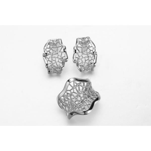 Серьги золота конструируют 925 серег тумака уха свирли серебряных серег CZ овальных