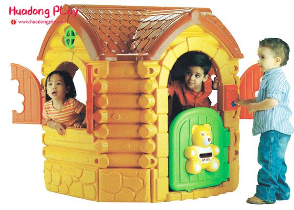 Amusement Park Games Plastic Outdoor Fairytale Cottage Playhouse Eco Friendly 135x125x135