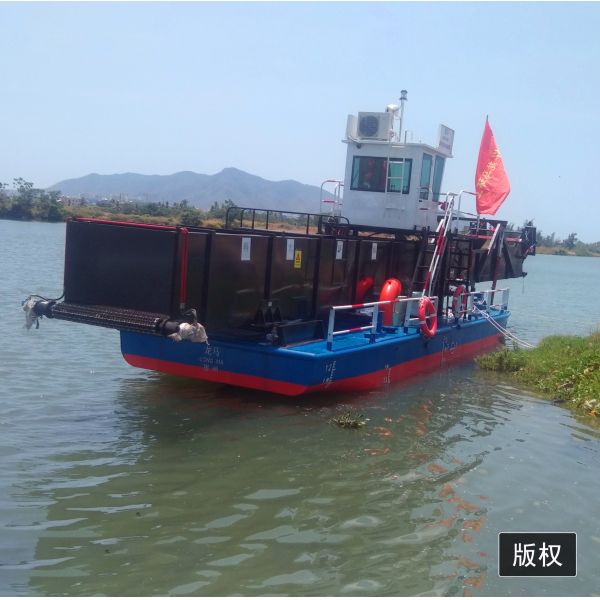 High Efficiency Aquatic Weed Harvester with Paddle Wheel Drive and 2000 m³ Capacity