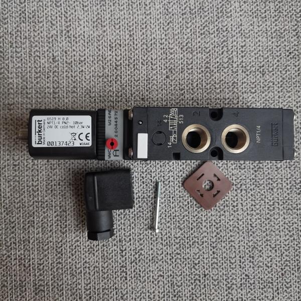  Burkert  6519 series Pilot operated pneumatic solenoid valve  137423