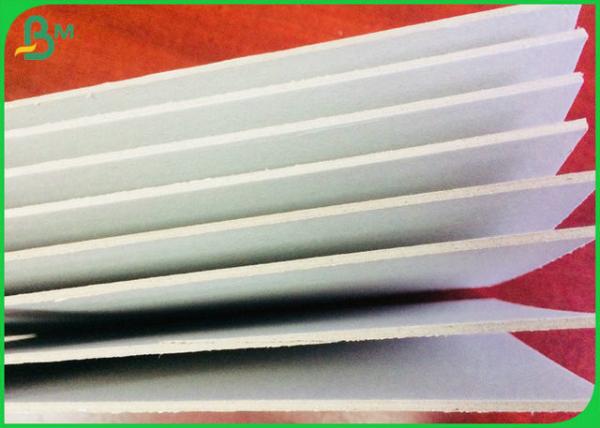 carton gris gris matériel réutilisé par épaisseur de 1MM 2MM en emballage de feuille