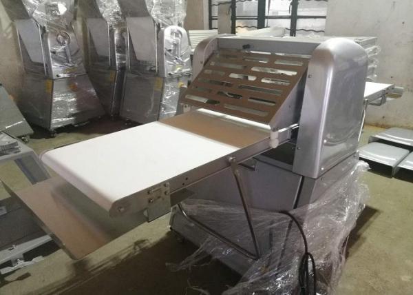Floor Standing Croissant Dough Sheeter , 380V Bakery Dough Sheeter