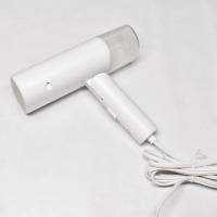 Vapeur pratique de vêtement de Mini Travel 120ml de vêtements