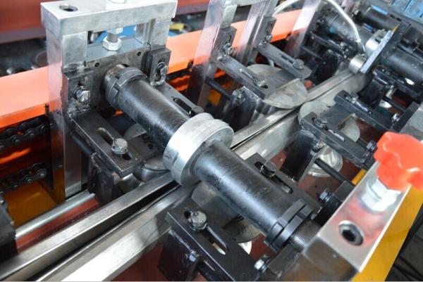 22 Forming Stations Octagonal Tube Making Machine Continuous Flying Saw Cutting Gearbox Transmission