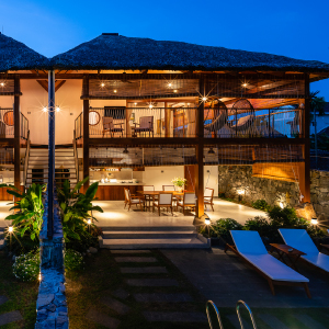 16 LED Solar Landscape Spotlights,IPX7 Waterproof Solar Powered Wall Lights