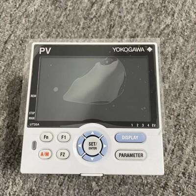 UT35A and UT32A Temperature Controllers