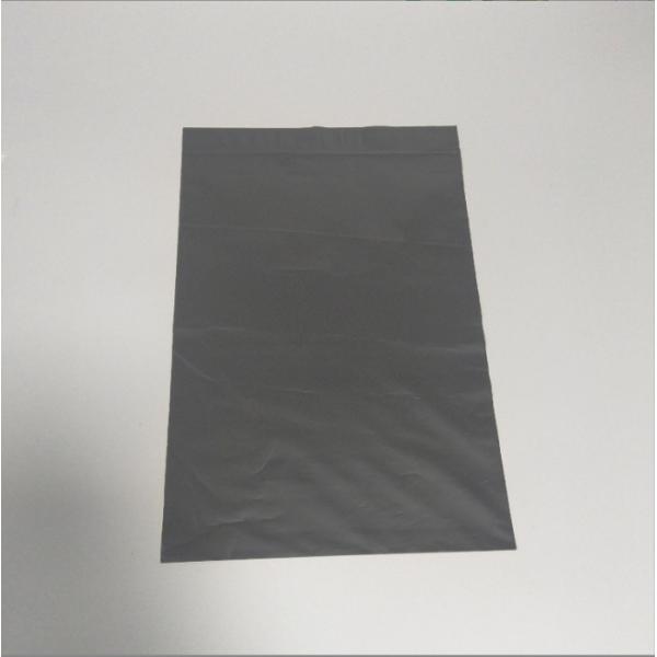 Recyclable Tear Resistant Poly Mailer Bags In Black For Loading Port Shipping