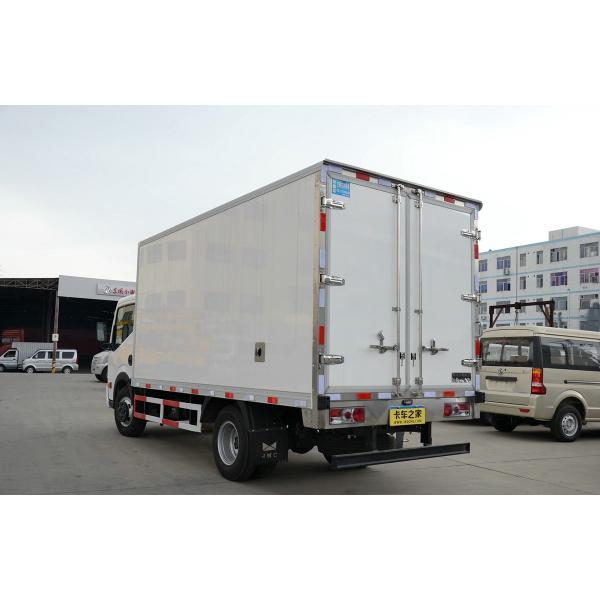 13.9 CBM 4x2 Size Refrigerated Utility Trailer , Refrigerated Delivery Truck With 115HP EURO IV
