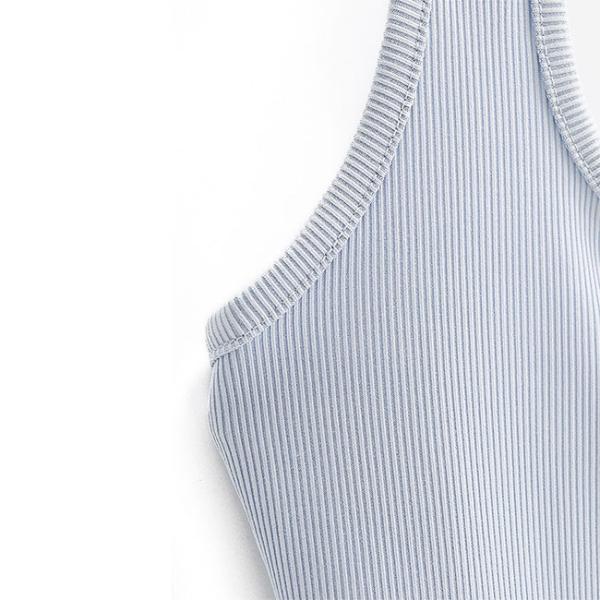 Пошученный над сплошной цвет верхних частей танка тонких женщин шеи пригонки u безрукавный вяжет основной танк урожая