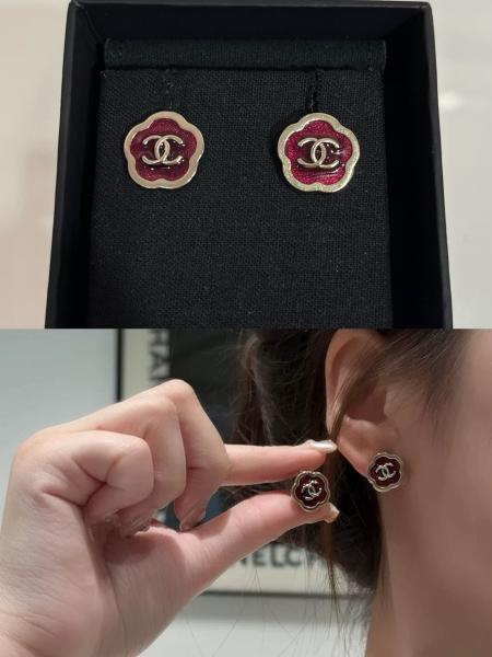25A Gold Double C Red Enamel Stud Earrings 18K Plated