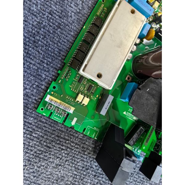 Original Danfoss Power Supply Board 1.5kW 2.2kW 4kW Danfoss Power Module Driver Card for VFD FC-302 FC-302 FC-301 FC-102 FC-202