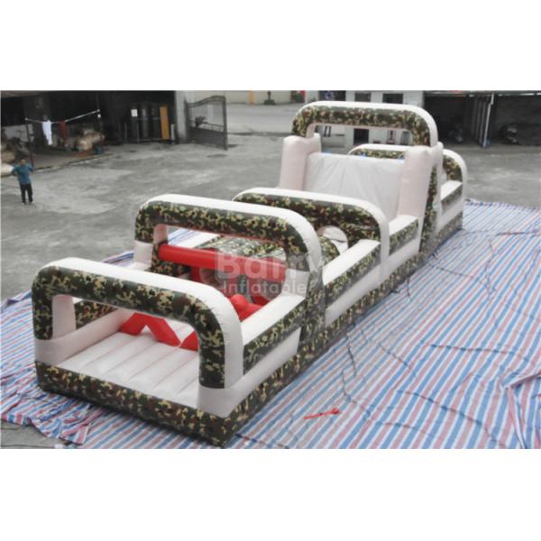 巨大な基礎訓練キャンプ攻撃の挑戦的で膨脹可能な跳ね上がりの家の障害物コース