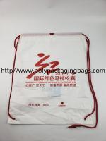 Le sac à dos en plastique de cordon de CPE/LDPE de deux couches met en sac avec le logo