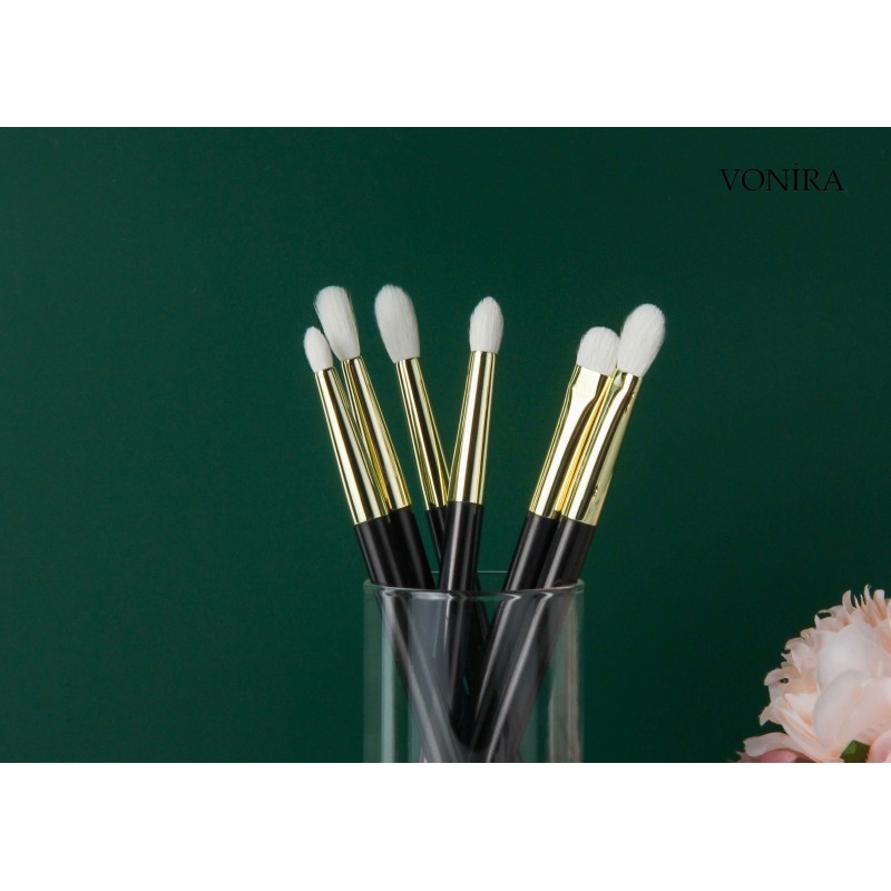 Vonira Custom Wholesale Natural White Goat Hair Flat Dark Brown Handle Cream Liquid Foundation Makeup Brush