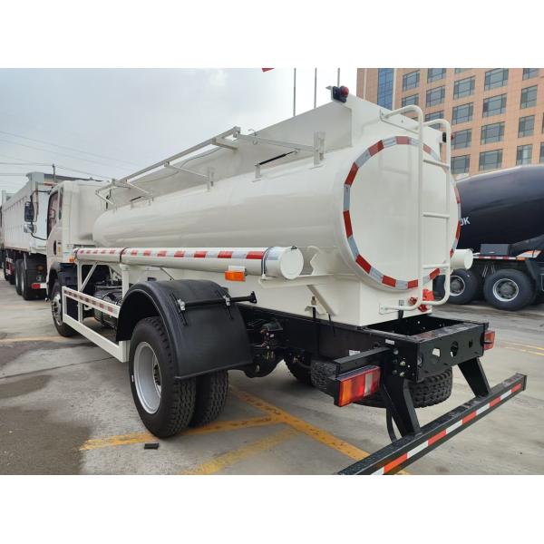 HOWO 4×2 camión ligero 5-6CBM LHD 160HP