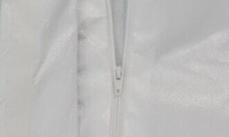 CE FDA Certificated Non Woven Isolation Gown , Anti Virus White Disposable Overalls