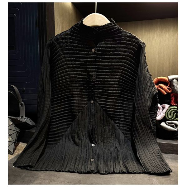 Splicing single breasted cardigan shirt for women in autumn, new style with irregular folds, versatile top