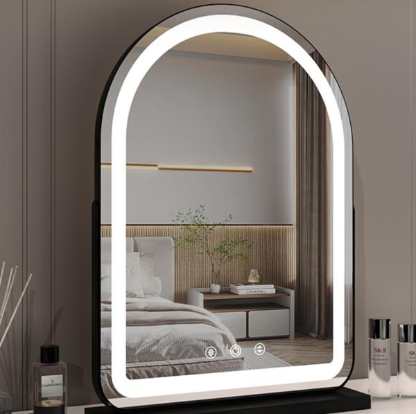 Modern LED Light Makeup Mirror with USB Charging and Natural Light Simulation for Tabletop Use