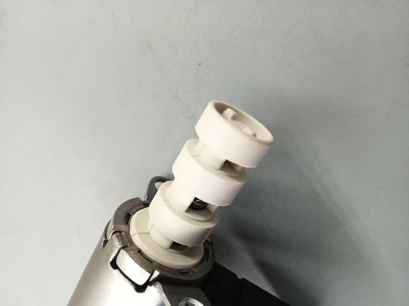 One Stop Purchase Middle Oil Pan Control Valve 2781800415 for Mercedes Benz