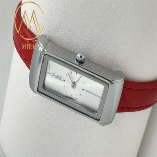 Fashion Design Women Quartz Wrist Watch Black / Red Band Color Special Features Waterproof