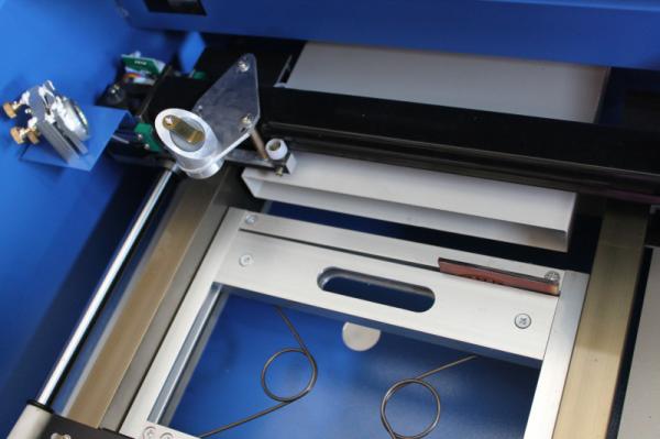 3020 Desktop 40W CO2 Laser Cutting Machine, Laser Engraving Machine With Up and Down Table