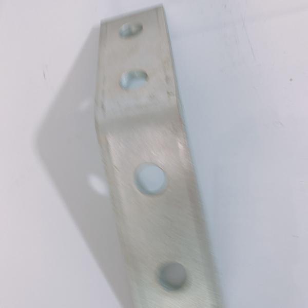 O conector do ângulo do aço carbono suporta os suportes do metal zinca o chapeamento 1.2mm