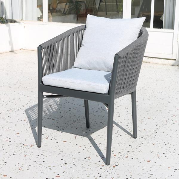 Modern Aluminum Frame Outdoor Dining Table and Rattan Chairs for Restaurant or Garden