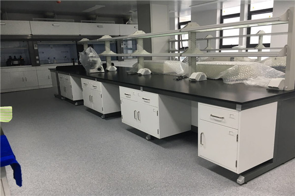 Custom Made Island Bench Lab Furnitures With Sink Unit For Chemical Lab Furniture