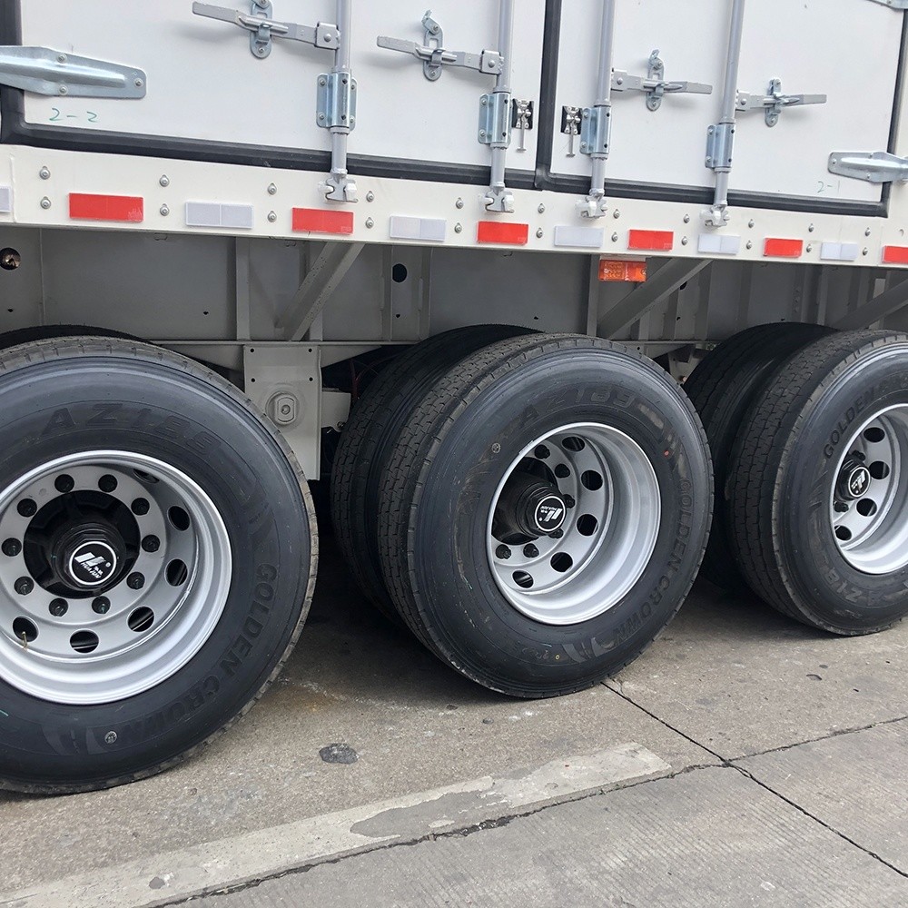 Design CIMC HUAJUN 3 Axles Aluminium Alloy Cargo Box Semi Trailer for 50 Ton Capacity