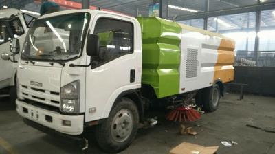 varrer da eficiência elevada do caminhão da vassoura de Isuzu do vácuo da limpeza da estrada 6mt