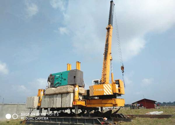 No Noise Concrete Hydraulic Static Pile Driver , Square Pile Driving Equipment With 1 Year Warranty For
