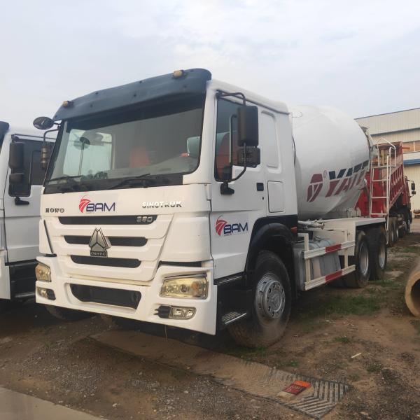 Sinotruck Used Mixer Truck Concrete Mixing Vehicle HOWO 380hp 6x4 8x4