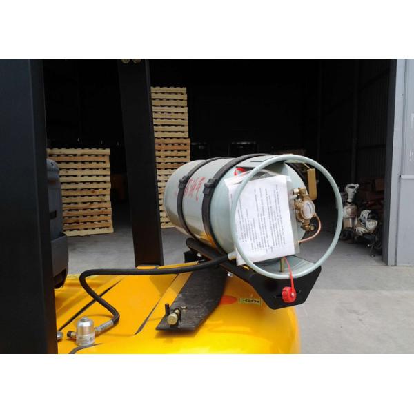 Dual Fuel Forklift Industrial Forklift Truck , 3000MM Lifting Height Propane Tank Forklift