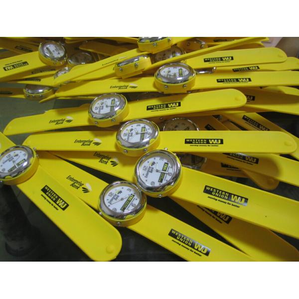 Cool Western Uion Gift Silicone Slap Watch Interchanable Face Children Watch In Yellow Band With Printing Logo