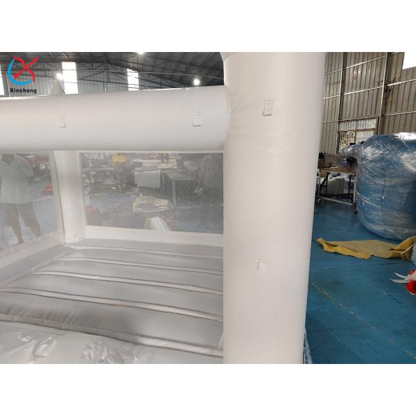 Casa de salto para la fiesta de bodas