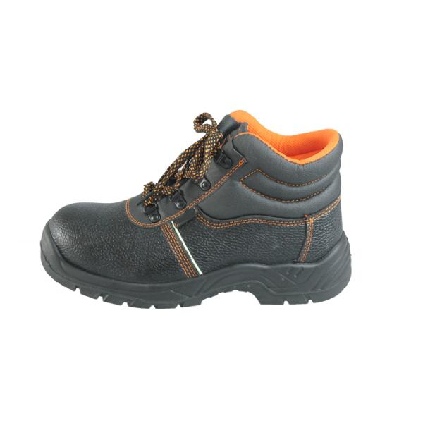 Factory CE OEM Breathable Anti Slip Safety Shoes Essential For Safety Standards Work Boots For Men