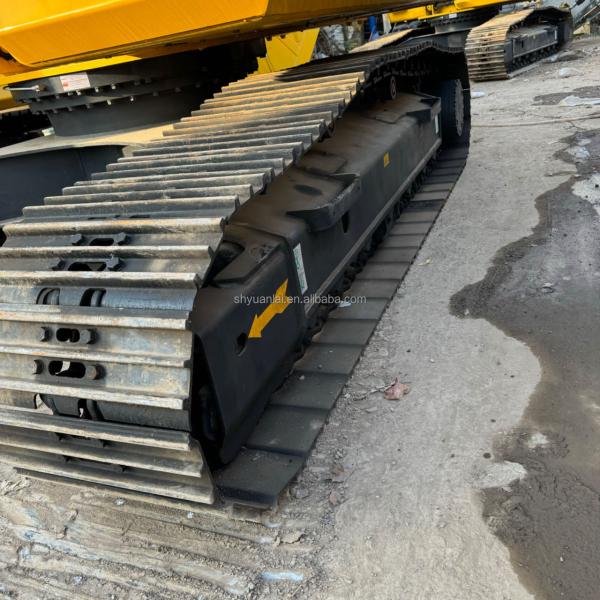 Pompes hydrauliques et cylindres pour le concassage