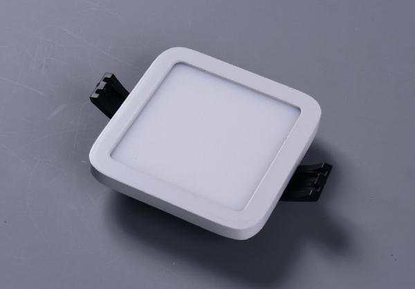 2700K-6500K Indoor Outdoor IP44 Dimming LED Light More Products