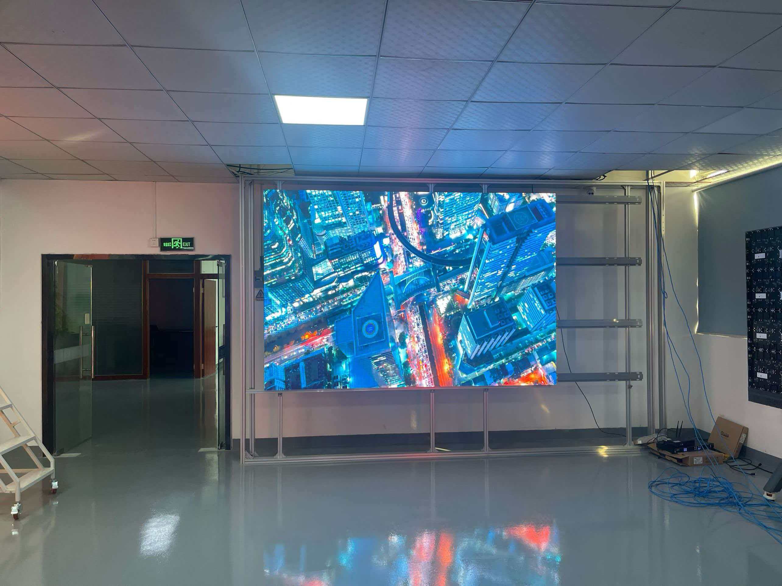 High Definition Indoor Fine Pitch LED Video Wall Display With 1.25mm 160° Viewing Angle