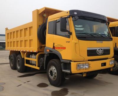 Front Lifting 30 Tons Tipper Truck , 18 - 22cbm Dump Body Size Tri Axle Dump Truck