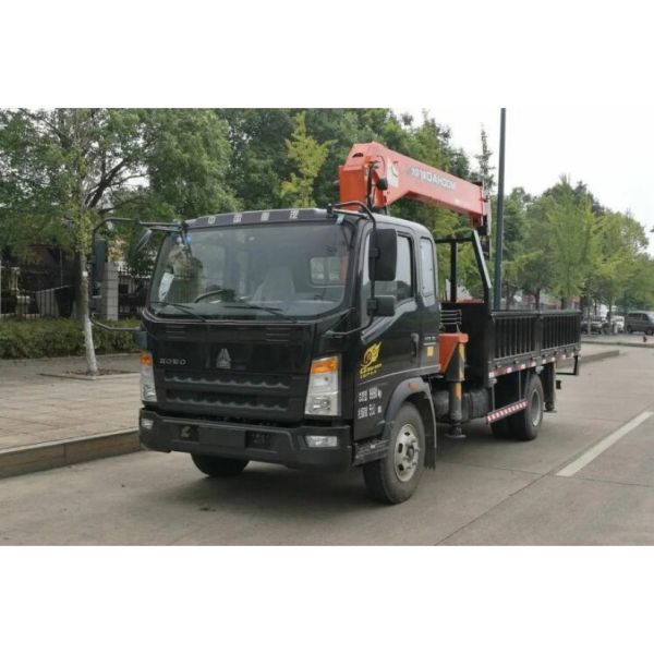 HOWO Crane Truck with Tipper 8 Ton Crane Trucks Mounted