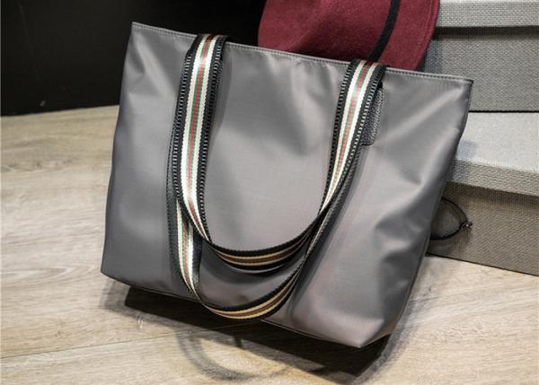Casual Ladies Canvas Handbags Water Repellence Stylish Large Capacity