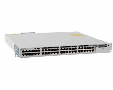 C9300L-24T-4G-E 24 Port Data Network Switch 4x1G Uplink Full-Duplex Half-Duplex Mode
