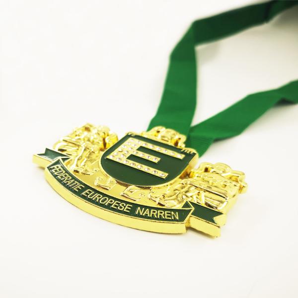 Diecasted Gold Metal Carnival Medal 3D Narren Design With Acrylic Stones And Ribbon