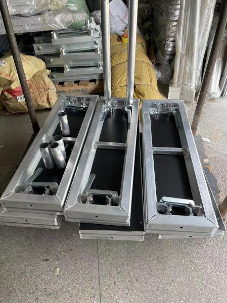 Round / Square Portable DJ Stage Platform Detachable Aluminum Alloy Glass Plywood Material