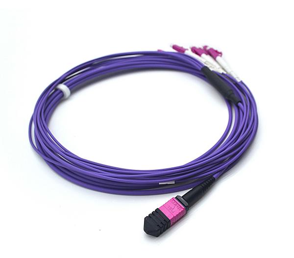 OM4 Multimode MTP MPO Cable To LC Breakout Fiber Patch Cord Cable 12 Cores
