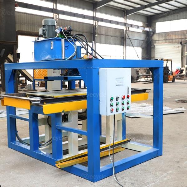 Automatic Hydraulic PV Panel Aluminum Frame Dismantling Machine for Easy Glass Removal