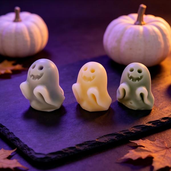 Halloween Ghost Shape Wax Bottle Candy with Chewable Feature and Fruit Flavor for Novelty Treats